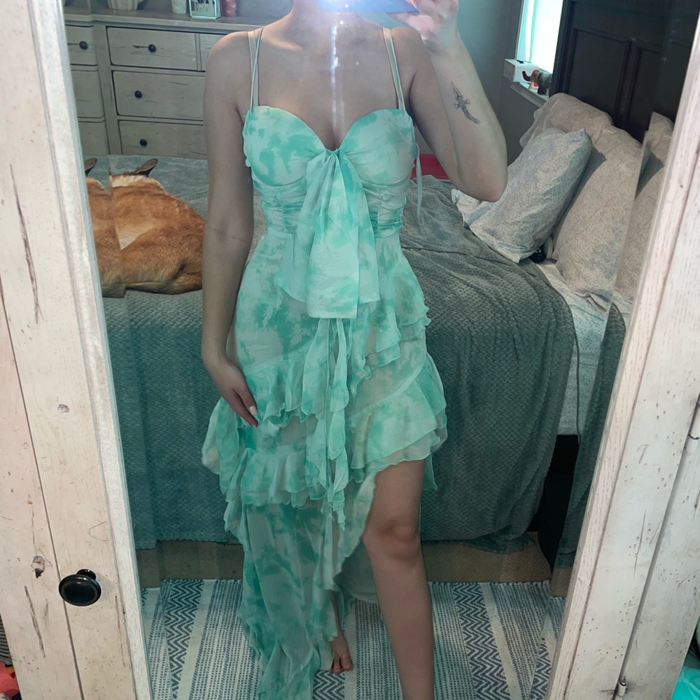 NWT Fashion Nova Green and White Maxi dress